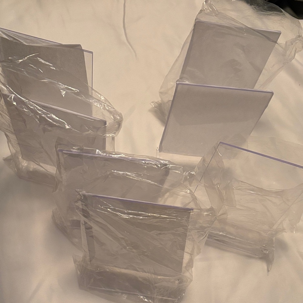 Set of 7 Clear Transparent Table tents Display Information or Photos New